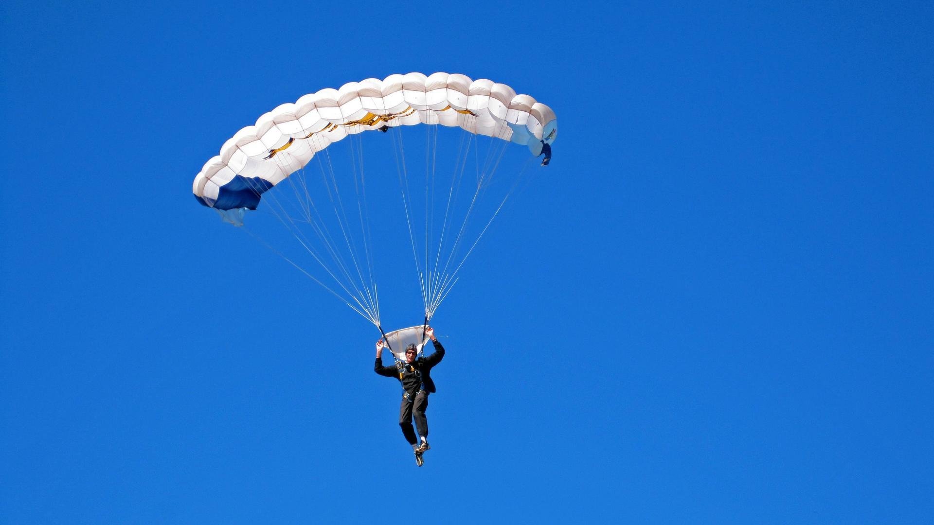 乔·波尔曼的全场表现，成为袋鼠队战术体系的核心，乔治波尔